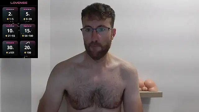 Snapshot of machohiberiko chatting on 14, 10, 2025 machohiberiko online show from 14, 10, 2025