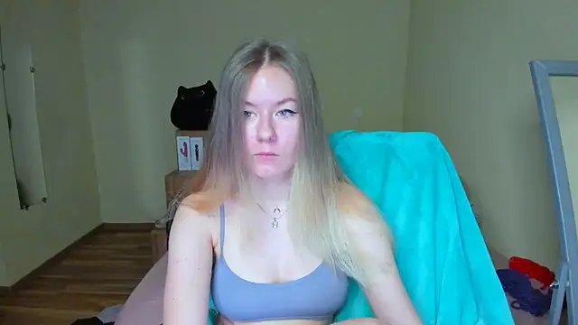 Snapshot of EmilyPaw chatting on 21, 2, 2025 EmilyPaw online show from 21, 2, 2025