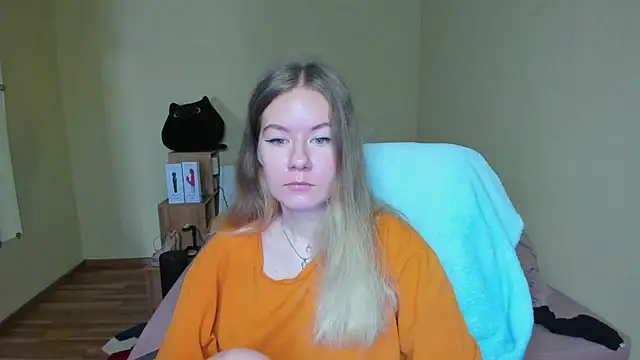 Snapshot of EmilyPaw chatting on 13, 3, 2025 EmilyPaw online show from 13, 3, 2025