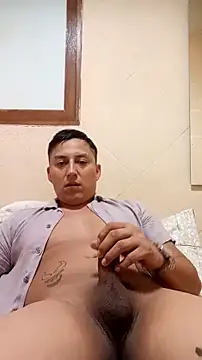 LuisMex1998 online show from 15, 2, 2026