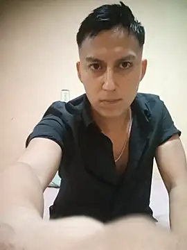 Snapshot of LuisMex1998 chatting on 20, 7, 2026 LuisMex1998 online show from 20, 7, 2026
