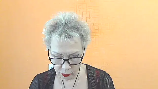 Snapshot of NessyJenixs chatting on 28, 10, 2025 NessyJenixs online show from 28, 10, 2025