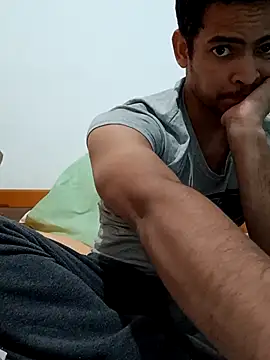 Snapshot of cingonduro chatting on 6, 11, 2025 cingonduro online show from 6, 11, 2025