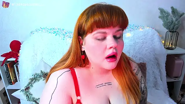 Snapshot of missmayaqueen chatting on 16, 12, 2025 missmayaqueen online show from 16, 12, 2025