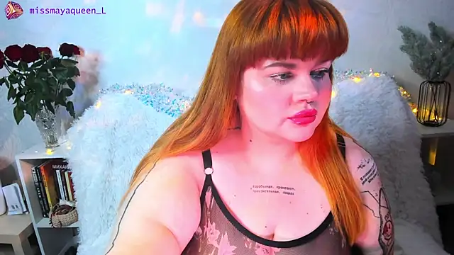 Snapshot of missmayaqueen chatting on 17, 12, 2025 missmayaqueen online show from 17, 12, 2025