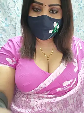 Queenflowerr online show from 9, 6, 2026