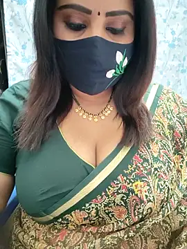 Queenflowerr online show from 11, 6, 2026