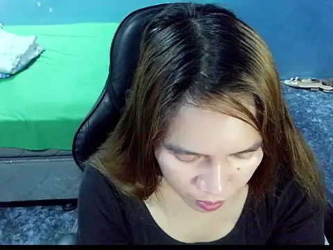 Asianpinaybeauty yam007 online show from 18, 4, 2026