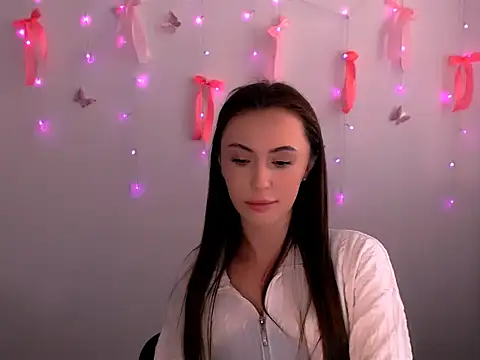 Nikonara Love online show from 8, 5, 2026