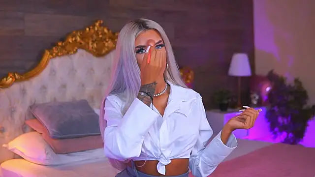 Juicy Jessye online show from 9, 6, 2026
