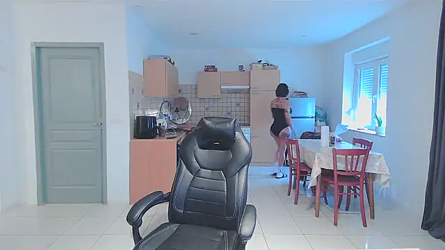 Snapshot of serena__vedette chatting on 27, 1, 2025 serena vedette online show from 27, 1, 2025