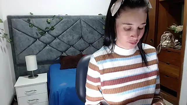 victoria adams07 online show from 8, 4, 2026