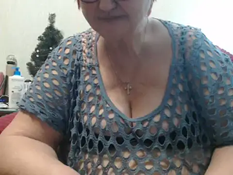 Snapshot of DeniseeRosea chatting on 4, 3, 2025 DeniseeRosea online show from 4, 3, 2025