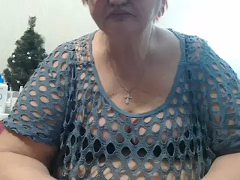 Snapshot of DeniseeRosea chatting on 6, 3, 2025 DeniseeRosea online show from 6, 3, 2025