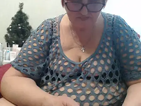 Snapshot of DeniseeRosea chatting on 8, 3, 2025 DeniseeRosea online show from 8, 3, 2025