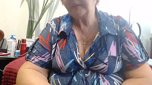 Snapshot of DeniseeRosea chatting on 20, 10, 2025 DeniseeRosea online show from 20, 10, 2025