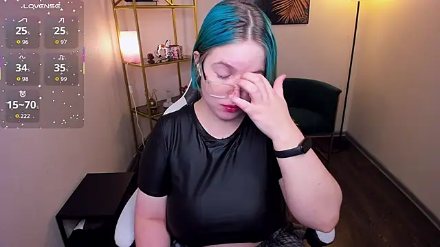 Snapshot of Manic_pixie_ chatting on 18, 6, 2026 Manic pixie online show from 18, 6, 2026