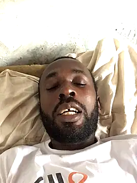 Snapshot of onewinnertee chatting on 14, 11, 2025 onewinnertee online show from 14, 11, 2025