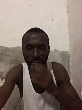 Snapshot of onewinnertee chatting on 14, 11, 2025 onewinnertee online show from 14, 11, 2025