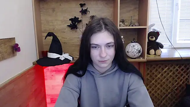 AmandaJi  online show from 11, 11, 2025