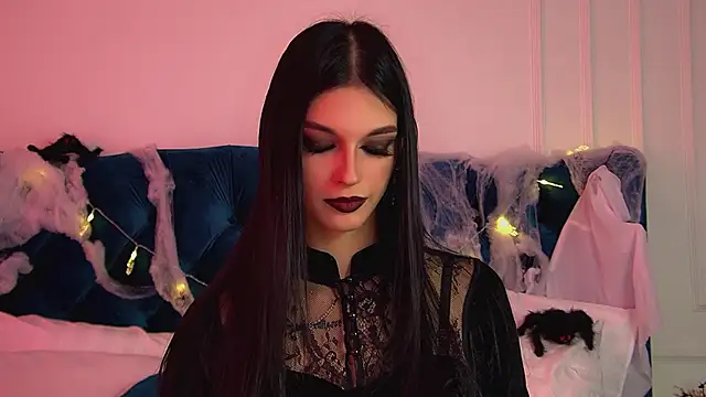 Snapshot of BeverlyMost chatting on 31, 10, 2025 BeverlyMost online show from 31, 10, 2025