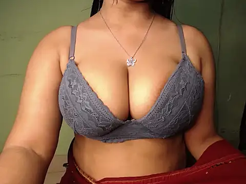 Saanviraa online show from 8, 2, 2025