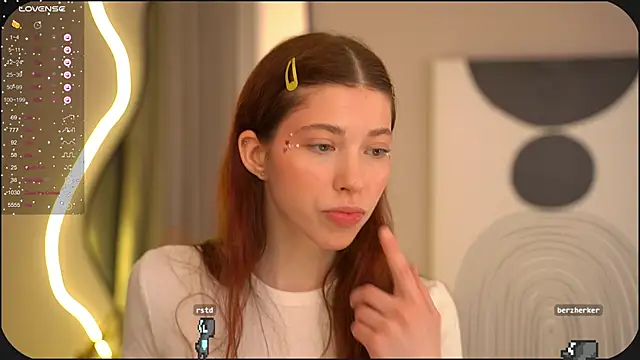 Snapshot of HappyVivy chatting on 6, 3, 2025 HappyVivy online show from 6, 3, 2025