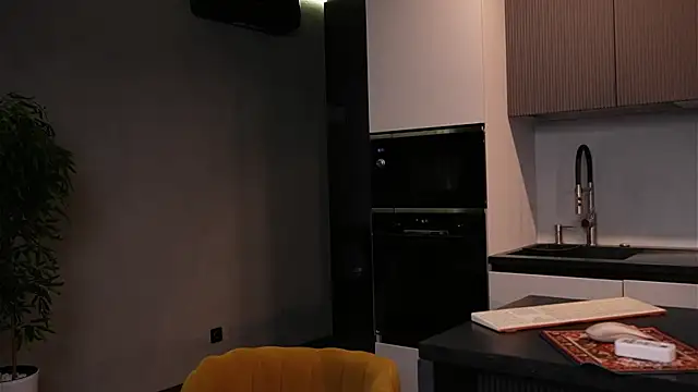 Sofa 01 online show from 16, 1, 2026