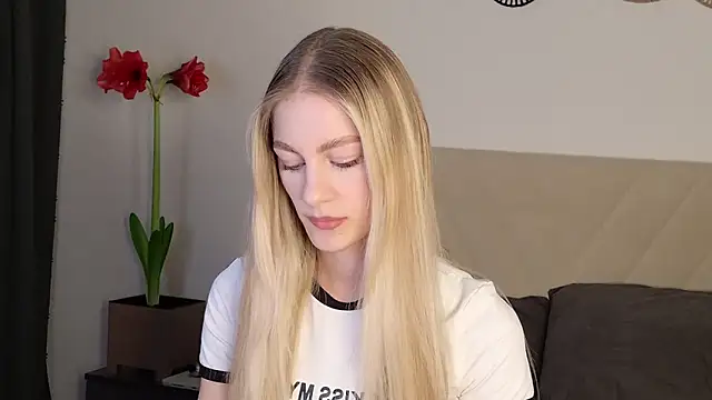 GabriellaOlsen online show from 15, 3, 2026