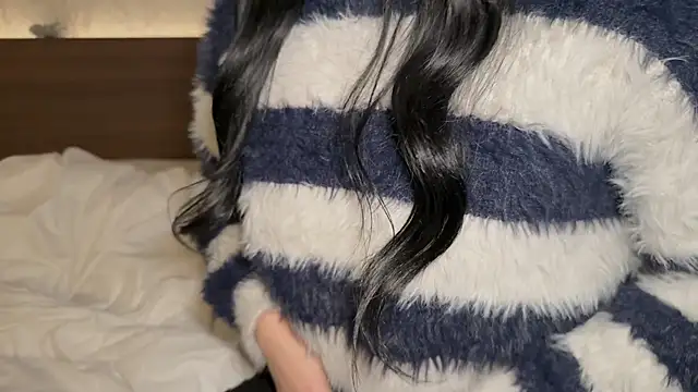 Snapshot of hansha_kun chatting on 4, 2, 2025 hansha kun online show from 4, 2, 2025