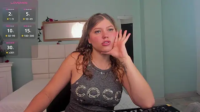 Snapshot of alaia_greyy chatting on 20, 3, 2025 alaia greyy online show from 20, 3, 2025