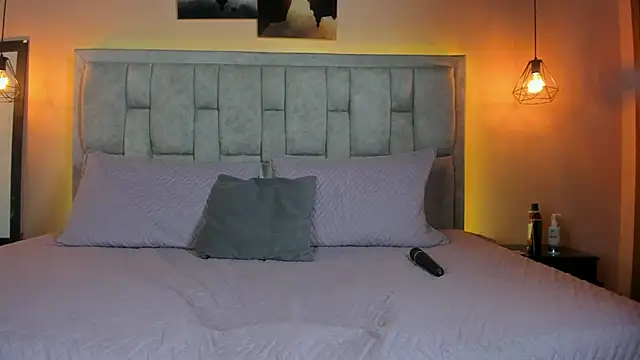 Melody thonson online show from 7, 3, 2025