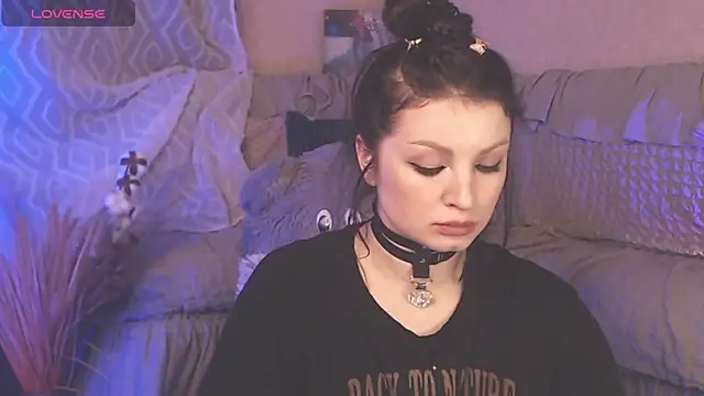 Snapshot of BritneyBarker chatting on 11, 1, 2025 BritneyBarker online show from 11, 1, 2025