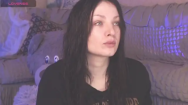Snapshot of BritneyBarker chatting on 3, 2, 2025 BritneyBarker online show from 3, 2, 2025