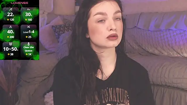 Snapshot of BritneyBarker chatting on 10, 3, 2025 BritneyBarker online show from 10, 3, 2025
