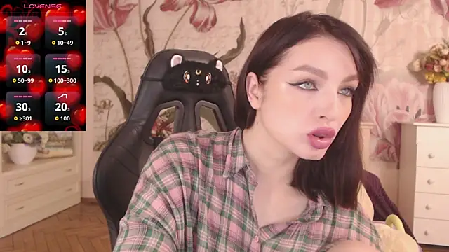 Snapshot of BritneyBarker chatting on 21, 9, 2025 BritneyBarker online show from 21, 9, 2025