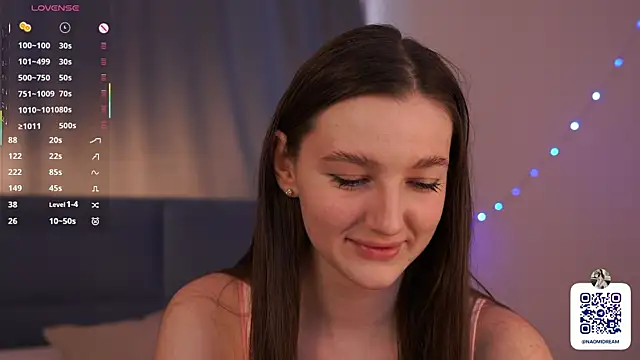 Snapshot of GeorginaDudley chatting on 15, 12, 2025 GeorginaDudley online show from 15, 12, 2025