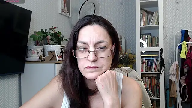 Soffya Soy online show from 10, 3, 2026