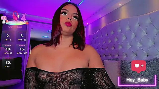 Snapshot of CamiiGarcia chatting on 18, 12, 2025 CamiiGarcia online show from 18, 12, 2025