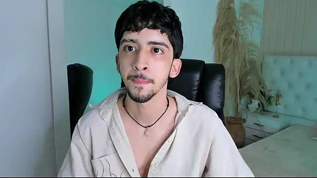 Snapshot of Alezzandro_ chatting on 9, 9, 2025 Alezzandro online show from 9, 9, 2025