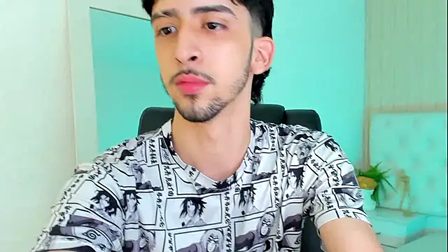 Snapshot of Alezzandro_ chatting on 23, 9, 2025 Alezzandro online show from 23, 9, 2025