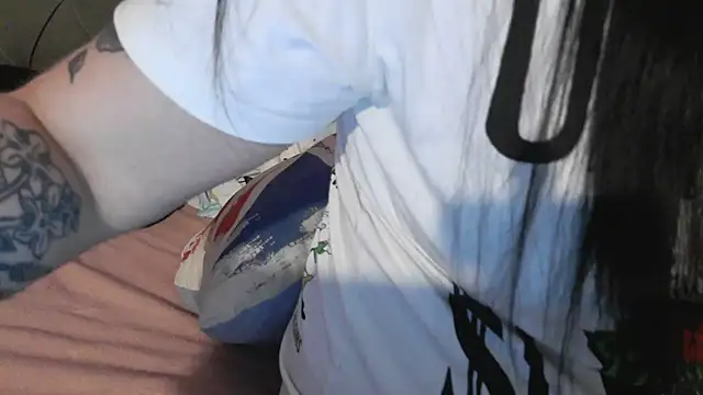 bunnyfox420 online show from 18, 4, 2026