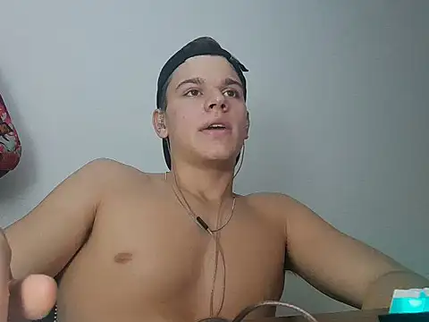 Snapshot of vitorsafado19 chatting on 4, 3, 2025 vitorsafado19 online show from 4, 3, 2025