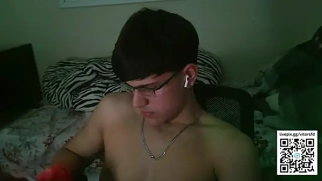 Snapshot of vitorsafado19 chatting on 4, 10, 2025 vitorsafado19 online show from 4, 10, 2025