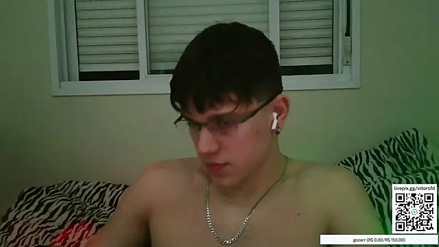 Snapshot of vitorsafado19 chatting on 24, 11, 2025 vitorsafado19 online show from 24, 11, 2025