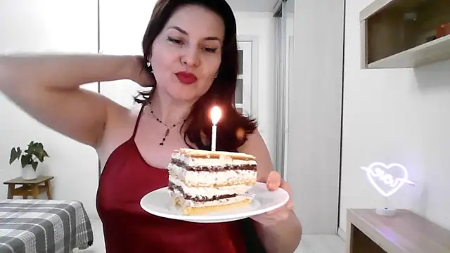 Victoria Glam online show from 19, 3, 2025