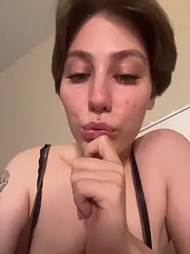 Molli Luv online show from 29, 10, 2025