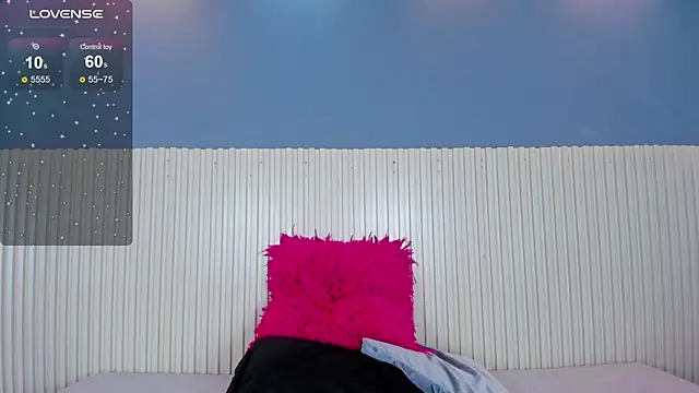 Madeline Cooper08 online show from 26, 1, 2025