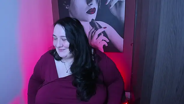 Snapshot of QueenOfHaze chatting on 15, 12, 2025 QueenOfHaze online show from 15, 12, 2025