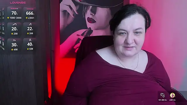 QueenOfHaze online show from 12, 6, 2026